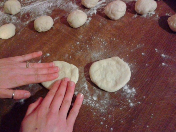Poğaça - kysnuté slané buchtičky (fotorecept) - obrázok 8
