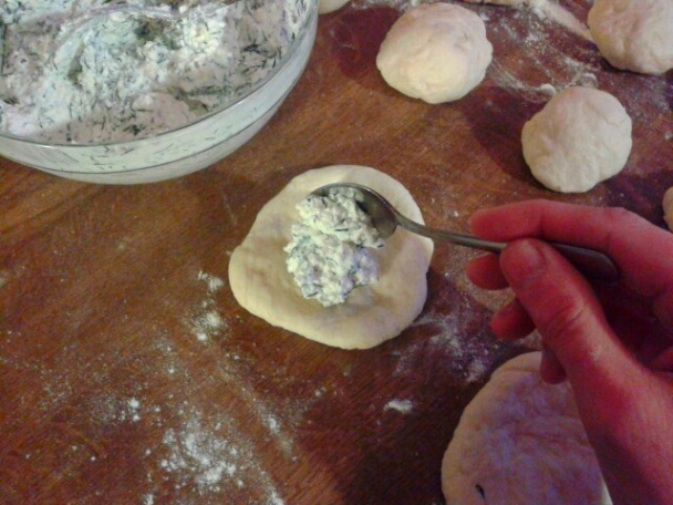 Poğaça - kysnuté slané buchtičky (fotorecept) - obrázok 9