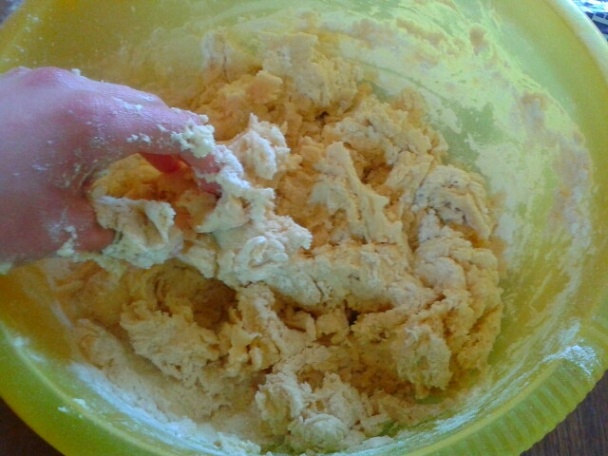 Kysnuté tvarohové rohlíčky (fotorecept) - obrázok 2