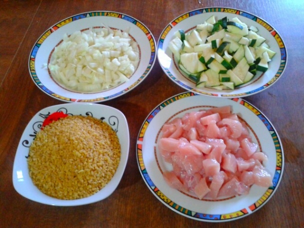 Bulgur Pilav s cukinou a kuracími prsiami (fotorecept) - obrázok 1