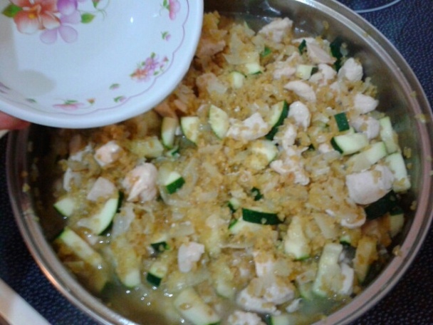 Bulgur Pilav s cukinou a kuracími prsiami (fotorecept) - obrázok 6