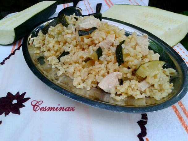 Bulgur Pilav s cukinou a kuracími prsiami (fotorecept) - obrázok 10