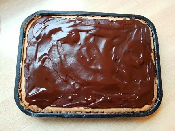 Tvarohovo-lekvárové pité s čokoládovou polevou (fotorecept) - obrázok 6