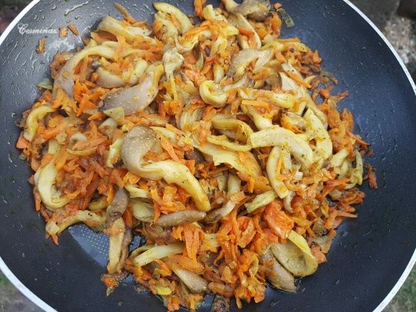 Dusená hliva s mrkvou na kurkume a majoránke (fotorecept) - obrázok 3