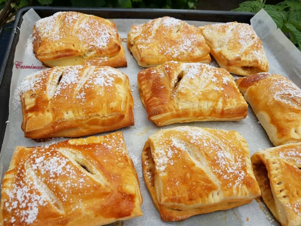 Jablkové koláče z dvojakého cesta (fotorecept) - obrázok 7