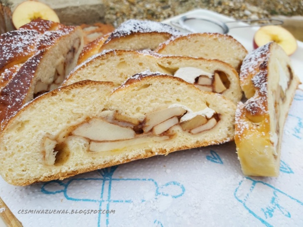 Ľahučký a krehký jablkový koláč (fotorecept) - obrázok 7