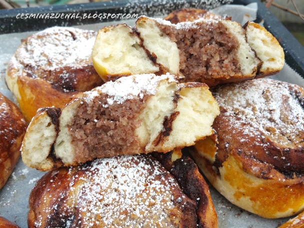 Kakaovo-škoricové koláče s mandľovou plnkou (fotorecept) - obrázok 7