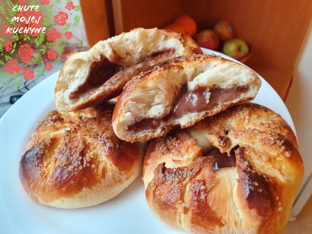 Pudingové koláče s chrumkavým cukrovým povrchom (fotorecept) - obrázok 7