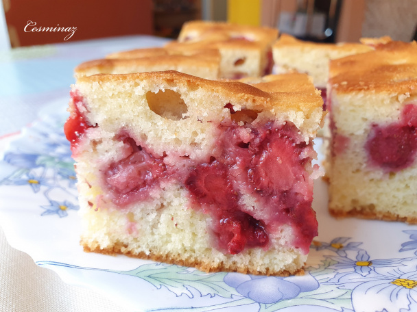 Jemný a šťavnatý jahodový koláč (fotorecept) - obrázok 7