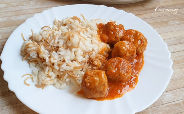 Teľacie köfte guľky v paradajkovej omáčke (videorecept) - obrázok 2