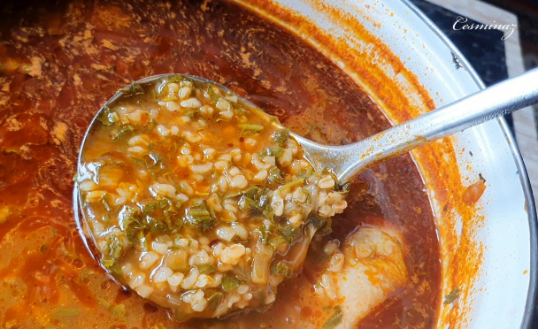 Výborná polievka z pastierskej kapsičky (videorecept) - obrázok 1