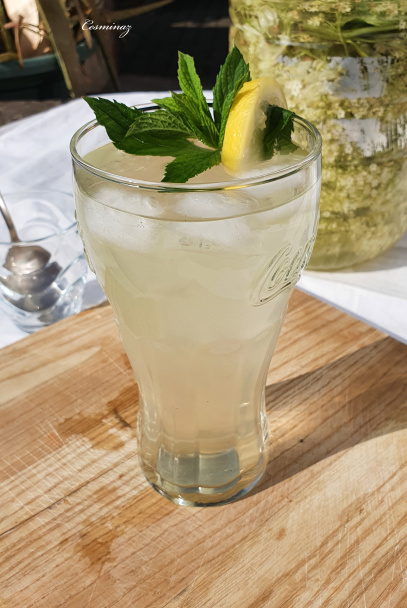 Limonáda z kvetov z prírody (videorecept) - obrázok 3