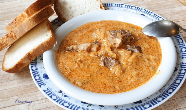 Segedínsky guláš s hovädzím mäsom (videorecept) - obrázok 3