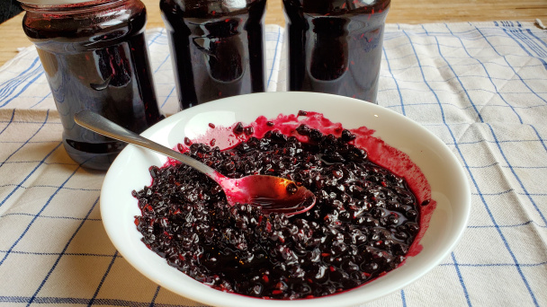 Výborný lekvár z plodov bazy (videorecept) - obrázok 2