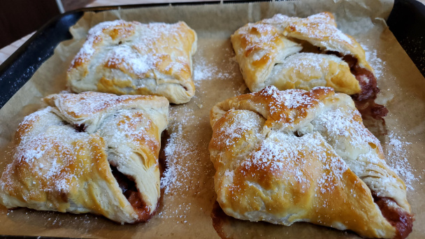 Slivkami plnené lístkové taštičky (videorecept) - obrázok 3