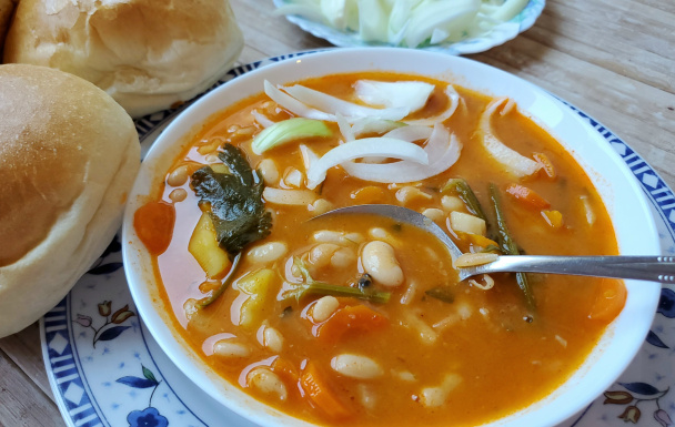 Fazuľová polievka (videorecept) - obrázok 4