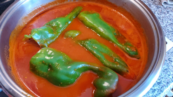 Plnená paprika v paradajkovej omáčke (videorecept) - obrázok 2