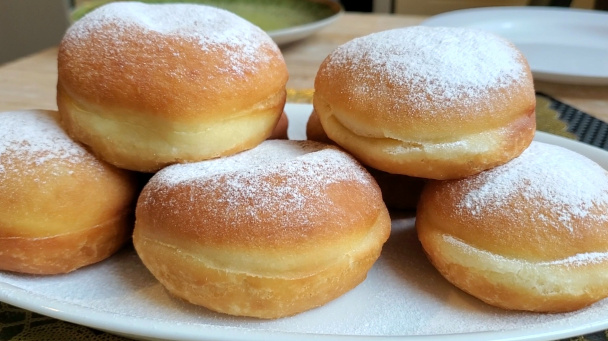 Ľahučké šišky s jablkovou plnkou (videorecept) - obrázok 3