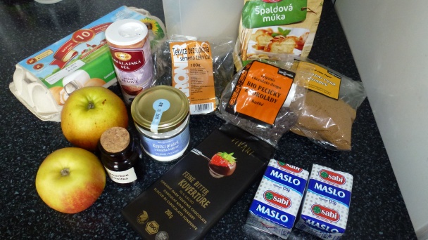 Štajerská jablková bábovka - obrázok 1