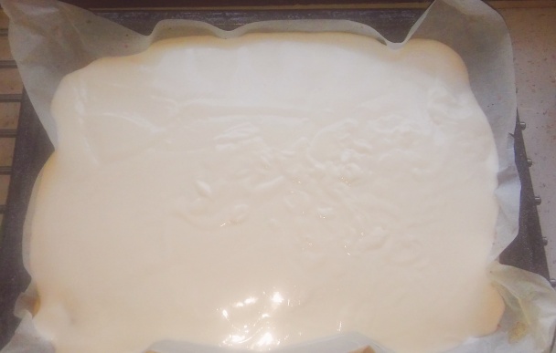 Pudingový jahodovo-čučoriedkový koláčik (fotorecept) - obrázok 3