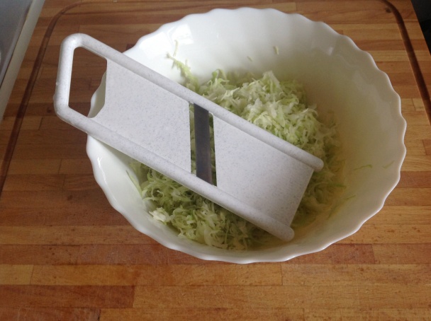 Jednoduchý kapustový šalát - obrázok 1