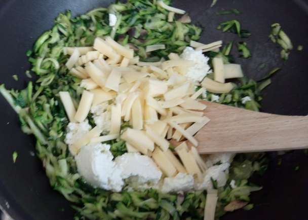 Zapekané šampiňóny s medvedím cesnakom (fotorecept) - obrázok 1