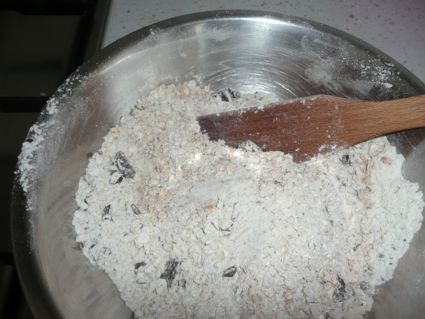 Cookies s vločkami, orechami a čokoládou - obrázok 1