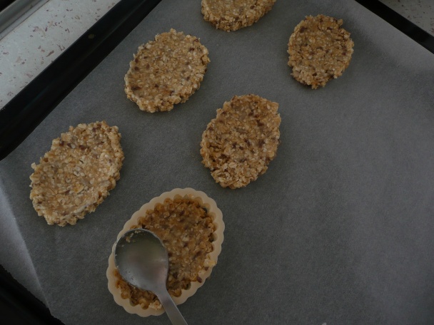 Ovsenné keksy zo sezamom, slnečnicou a ľanom - obrázok 3