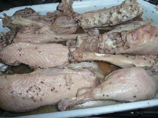 Pečená hus, parená knedľa, dusená kapusta a lokše - obrázok 8