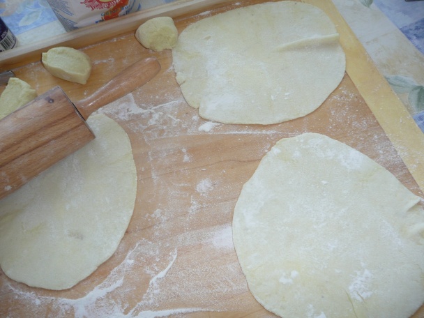 Pečená hus, parená knedľa, dusená kapusta a lokše - obrázok 9