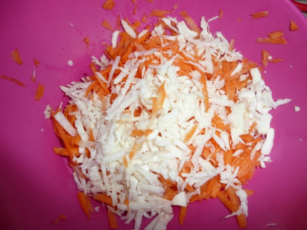 Jednoduchá polievka s krupicovými haluškami (fotorecept) - obrázok 1