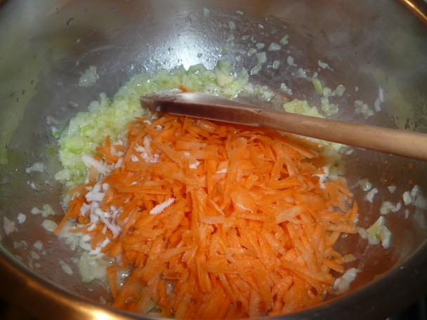 Jednoduchá polievka s krupicovými haluškami (fotorecept) - obrázok 3