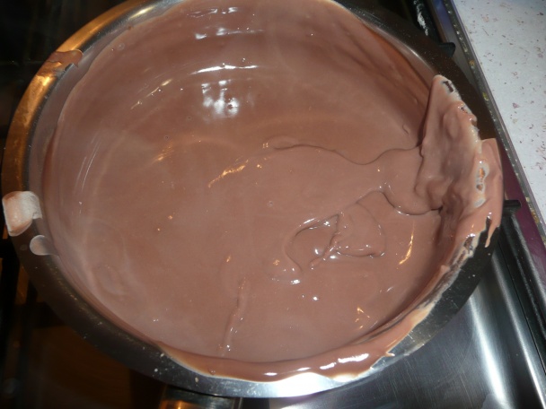 Poháre plné pudingu s mandarínkami a lieskovými orieškami (fotorecept) - obrázok 1