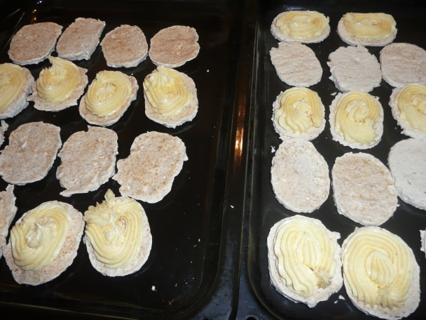 Laskonky zo žĺtkovým krémom (fotorecept) - obrázok 7