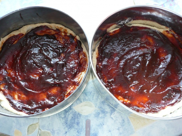 Okrúhle kysnuté tvarohové koláče so slivkovým lekvárom (fotorecepty) - obrázok 9