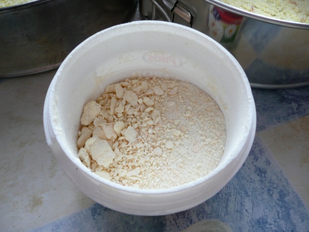 Okrúhle kysnuté tvarohové koláče so slivkovým lekvárom (fotorecepty) - obrázok 11