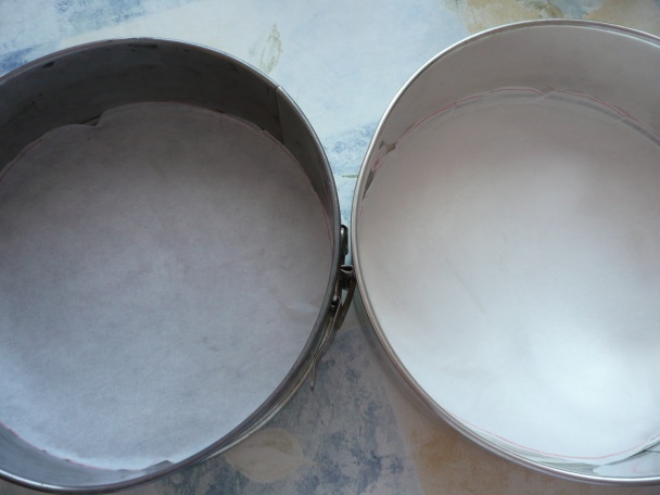 Čokoládovo-orechová torta s jogurtovým krémom (fotorecept) - obrázok 4