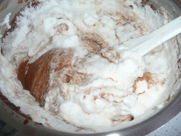 Čokoládovo-orechová torta s jogurtovým krémom (fotorecept) - obrázok 8