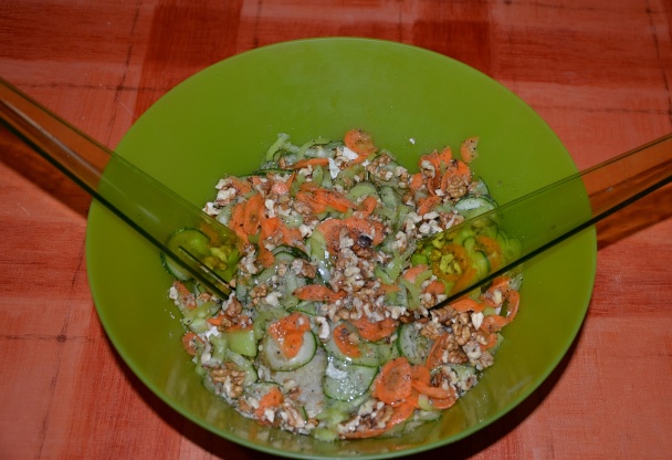 Zimný kapustový šalát - obrázok 2