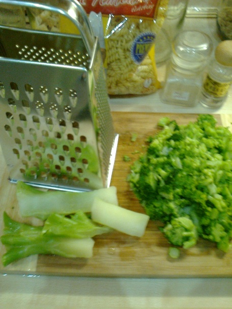 Cestoviny s brokolicou a smotanovou omáčkou (fotorecept) - obrázok 2