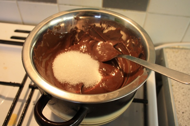 Sladká Valentínska roláda a čokoladové fondue s jahodami (fotorecept)  - obrázok 15