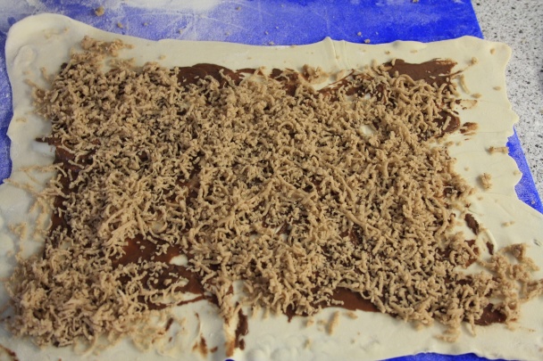 Višnovo-nutellová-gaštanová štrúdľa - obrázok 4