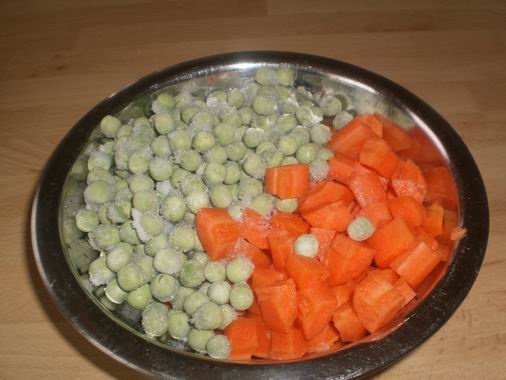 Hovädzie so zeleninou a knedlíčkami v jednom hrnci (fotorecept) - obrázok 3