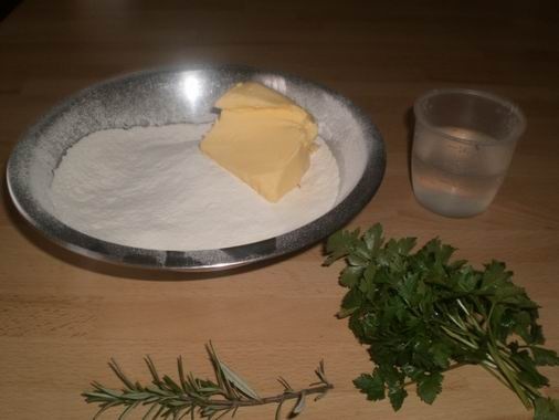 Hovädzie so zeleninou a knedlíčkami v jednom hrnci (fotorecept) - obrázok 4