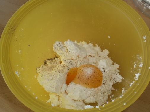 Uličské pirohy z trených surových zemiakov - pečené (fotorecept) - obrázok 5