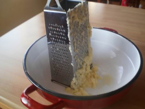 Uličské pirohy z trených surových zemiakov - vyprážané (fotorecept) - obrázok 1