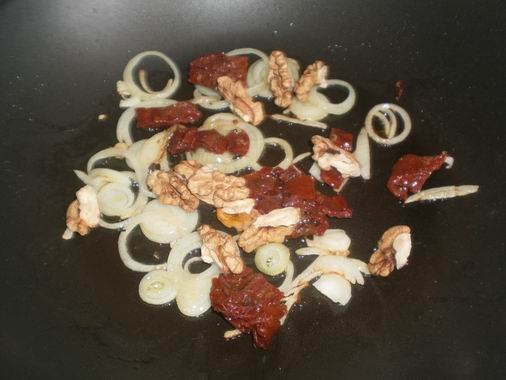 Teplý  šalát  so špenátom a sušenými paradajkami (fotorecept)   - obrázok 3