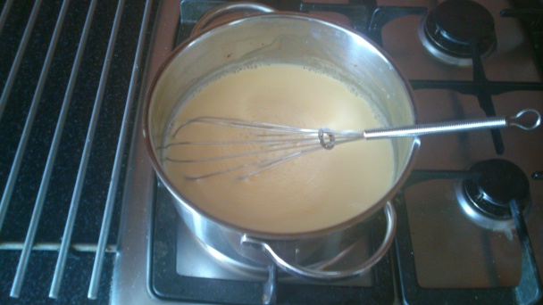 Tvarohovo-mandarínková poťahovaná torta (fotorecept) - obrázok 5