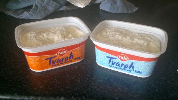 Tvarohovo-mandarínková poťahovaná torta (fotorecept) - obrázok 8