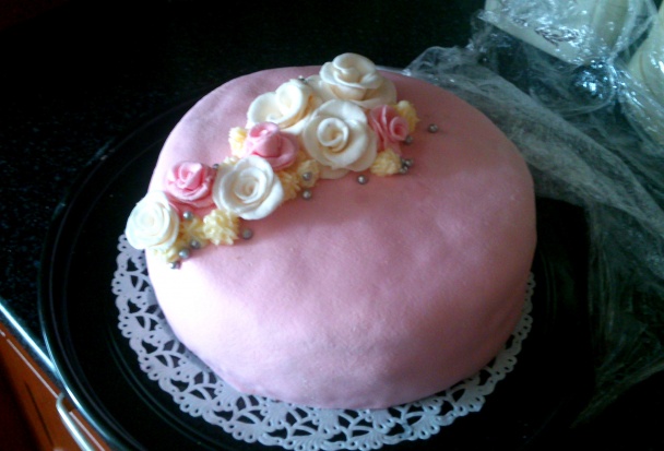 Tvarohovo-mandarínková poťahovaná torta (fotorecept) - obrázok 24